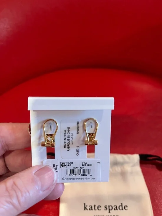 kate spade gold heart stud earrings - polished gold tone - Picture 3 of 3